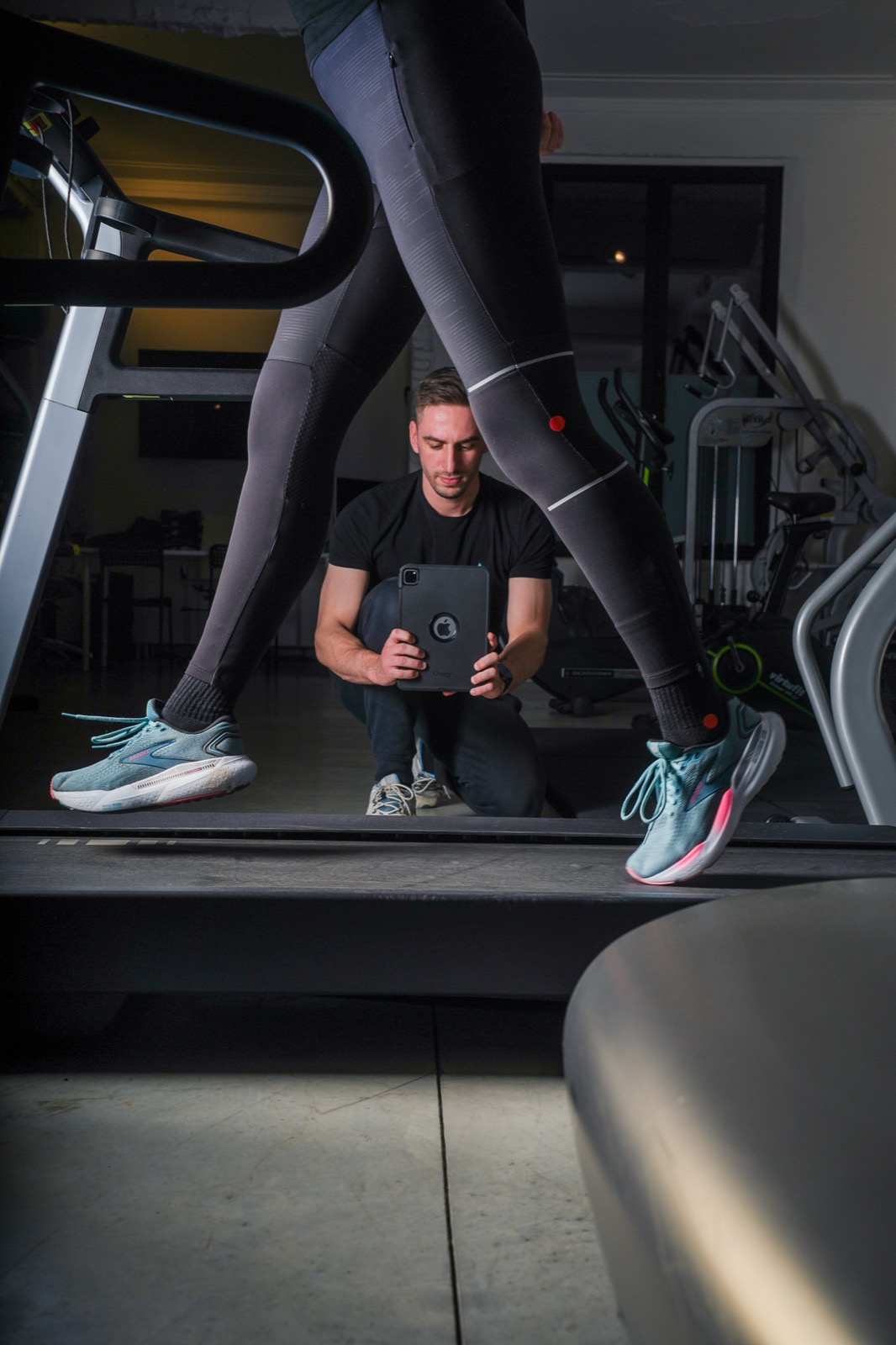 Loopanalyse op de loopband bij Peak Physio Antwerpen